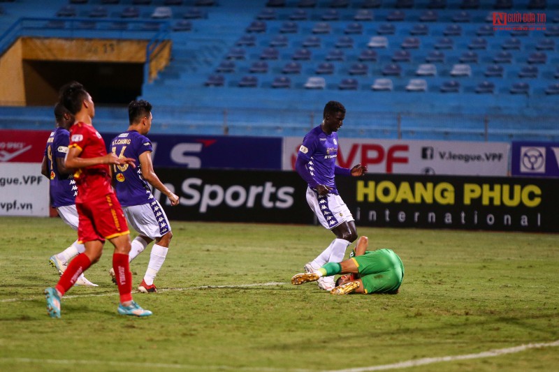 Thể thao - Văn Quyết lên tiếng, Hà Nội FC giữ lại 1 điểm trước Thanh Hoá tại Hàng Đẫy (Hình 16).