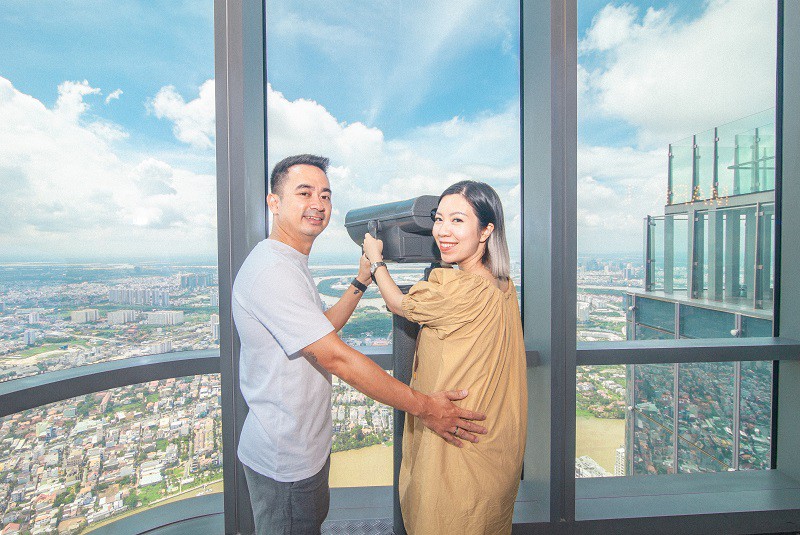 trai nghiem kho quen tai khach san cao nhat dong nam a cua admin nghien nha ha linh