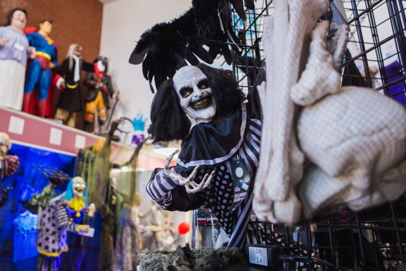 Đồ Halloween bán chạy ảnh 3 Do Halloween ban chay anh 3