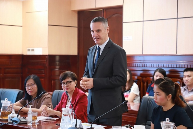 Ông Emin Turan, Tổng giám đốc Sanofi Đông Dương 1222-img-1511