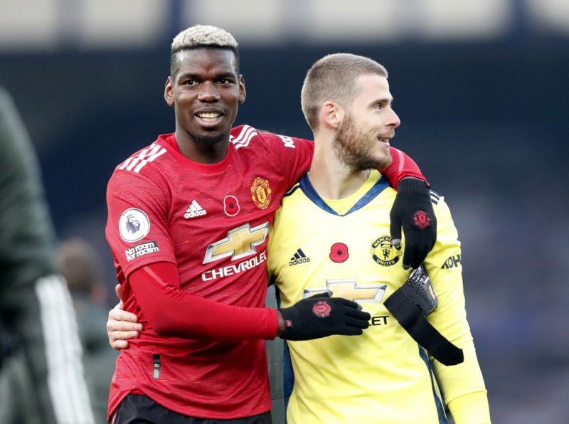 Bruno Fernandes nhuong Cavani anh 7