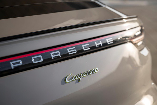 Porsche nâng cấp Cayenne E-Hybrid 2021 ảnh 5 Porsche nang cap Cayenne E-Hybrid 2021 anh 5