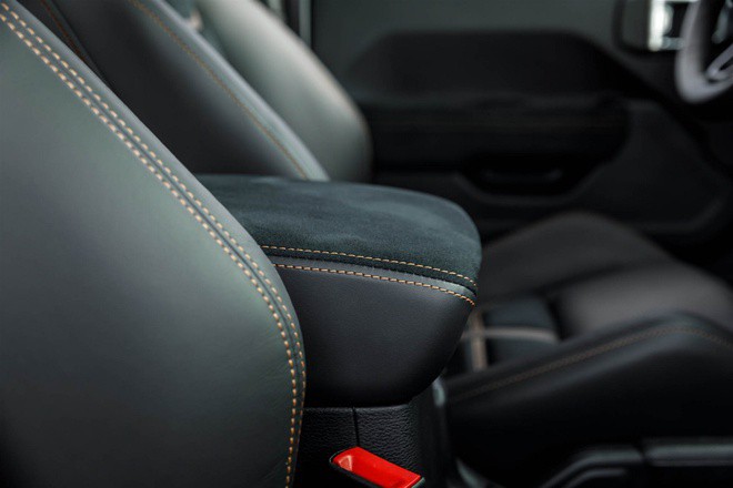 Rezvani Hercules 6×6 có giá bán gần nửa triệu USD ảnh 20 Rezvani Hercules 6×6 co gia ban gan nua trieu USD anh 20