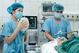 Vụ ô tô khách chở 32 người lao khỏi cao tốc: Đang khẩn trương cấp cứu 28 nạn nhân