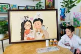 Cậu bé ‘độc lạ’ Bình Dương vẽ cuộc đời rực rỡ bằng đôi tay chỉ còn hai ngón cử động tốt