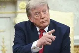 Ông Trump dựng biển báo trước bảo tàng, muốn sửa lịch sử nước Mỹ