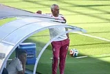 HLV Mourinho ra mắt Real Madrid ở 'trận giao hữu kỳ lạ'