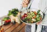 Ăn ít tinh bột làm giảm hay tăng cholesterol?