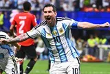 Argentina tuyên bố ủng hộ FIFA và ông Infantino