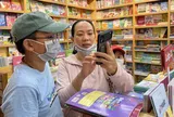 Phụ huynh TP.HCM chạy 3 nhà sách vẫn không mua đủ bộ sách giáo khoa cho con