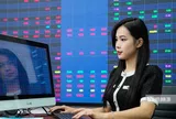 Áp lực bán phủ rộng, VN-Index còn cơ hội trở lại đà tăng
