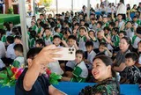 Vợ chồng bà Nguyễn Thanh Phượng vừa làm điều đặc biệt cho một ngôi trường vùng sâu ở miền Tây