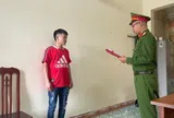 Công an bất ngờ kiểm tra cửa hàng Dương Dolce, khởi tố Nguyễn Văn Dương SN 2000