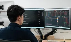 VN-Index hụt hơi cuối phiên, khép lại tuần vẫn tăng gần 67 điểm