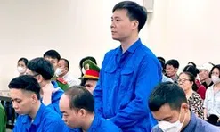 'Ông trùm' đường dây 100 tấn thực phẩm chức năng giả lãnh hơn 16 năm tù, cựu cục phó 6 năm tù