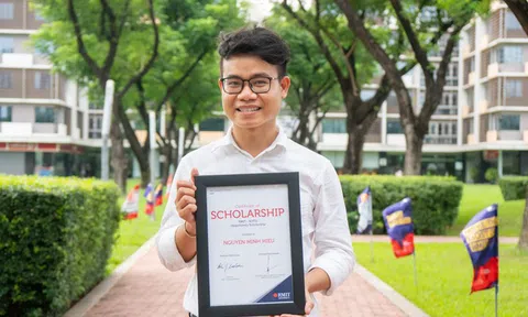 Cậu bé bán bánh mì trở thành sinh viên trường đại học quốc tế