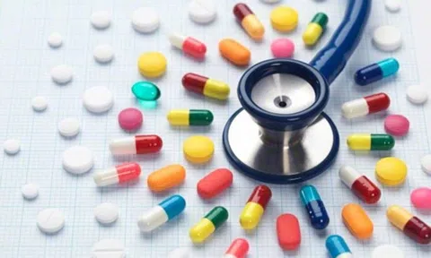 Liên tục được đối tác ngoại mua gom, cổ phiếu 1 doanh nghiệp dược đã tăng gấp 4 từ đầu năm, vốn hóa vươn lên thứ 2 dù lợi nhuận chưa nổi Top 10 trong ngành