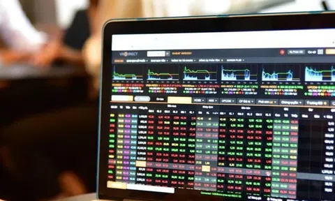 Cổ phiếu bảo hiểm dẫn sóng, khối ngoại duy trì mua ròng suốt tuần