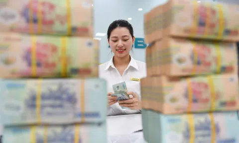 NNHN tiếp tục nới room tín dụng cho nhiều nhà băng