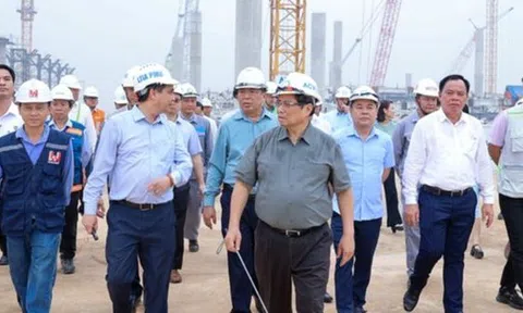 Thủ tướng Phạm Minh Chính thị sát dự án sân bay Long Thành