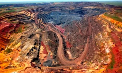 DN quản lý mỏ đất hiếm lớn nhất Việt Nam bị cưỡng chế nợ thuế hơn 140 tỷ đồng