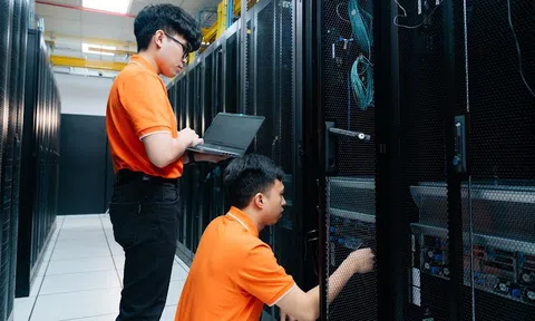 Cận cảnh hàng ngàn siêu chip NVIDIA tại Nhà máy AI đầu tiên của FPT tại Việt Nam