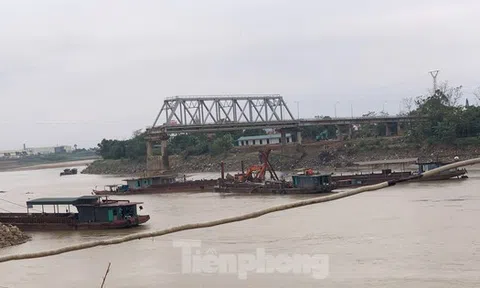 Sẵn sàng tháo dỡ phần còn lại của cầu Phong Châu