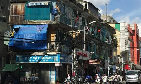 Chủ tịch UBND TP HCM chỉ đạo phá dỡ khẩn cấp chung cư 440 Trần Hưng Đạo