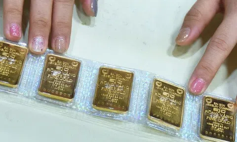 Tối 12-12, giá vàng miếng SJC, vàng nhẫn biến động mạnh