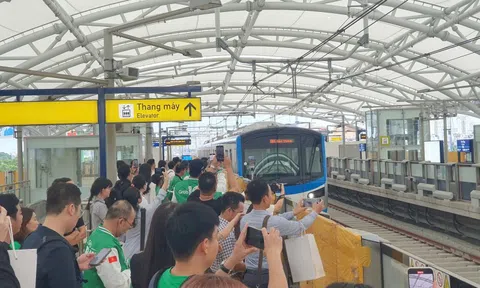 Tuyến tàu điện Metro 1 của Tp.HCM chạy từ 22/12, có thể dùng thẻ Mastercard, căn cước để trải nghiệm miễn phí