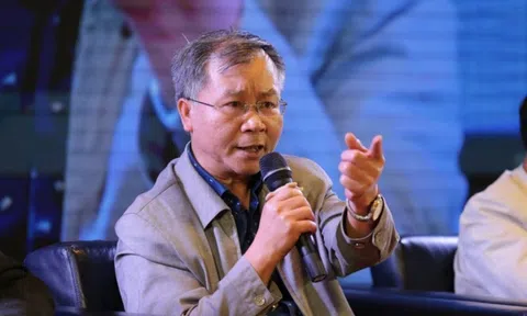 TS Vũ Đình Ánh: "Tín dụng cho bất động sản cực lớn…tôi từng vay mua nhà nhưng trong hợp đồng lại phải ghi là mua tranh đá quý"