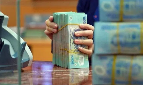 Thủ tướng chỉ đạo tiếp tục giảm mặt bằng lãi suất cho vay