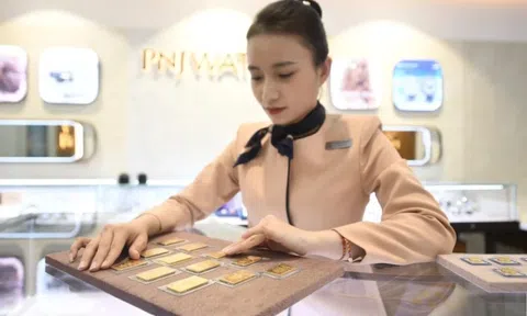 Vàng thế giới suy yếu, trong nước giữ giá trên 85 triệu đồng/lượng