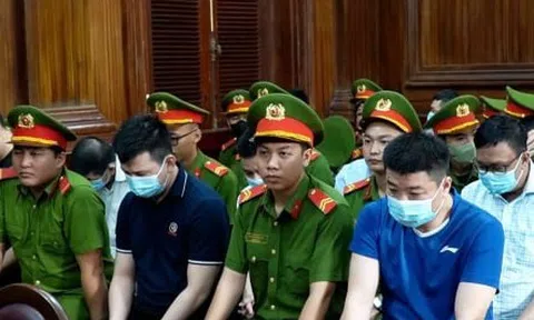 Tuyên án nhóm cán bộ thuế 'bảo kê' đường dây mua bán hóa đơn khống gần 14.000 tỷ