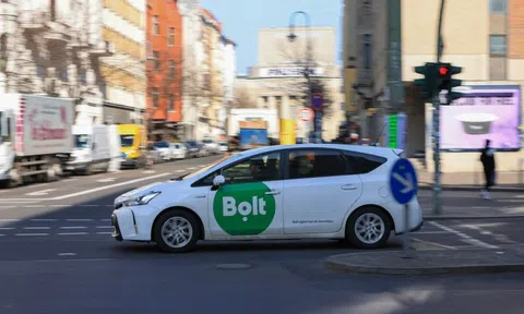 'Kình địch' của Uber sắp tiến vào mảng gọi xe ở Việt Nam?