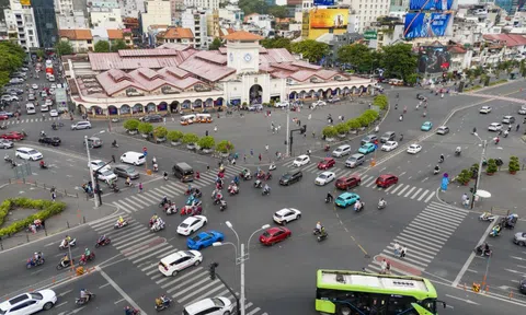 Quảng trường trước chợ Bến Thành nên được quy hoạch thế nào