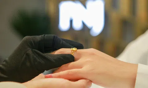 Trước ngày Thần Tài: Xu hướng mua sắm trang sức vàng để cầu may