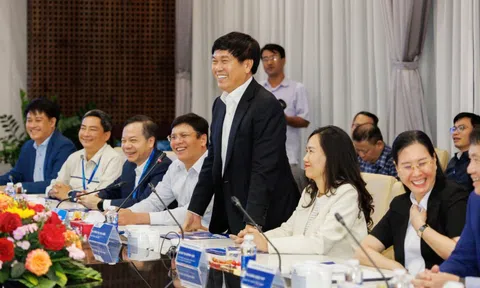 Tỷ phú Trần Đình Long muốn khai thác mỏ sắt lớn nhất Đông Nam Á đã 'ngủ yên' hai thập kỷ, xây nhà máy sản xuất ray tàu hơn 10.000 tỷ đồng