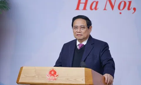 Thủ tướng: Ngân hàng cần hy sinh lợi nhuận để giảm lãi suất cho vay