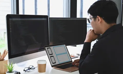 Thị trường tuyển dụng IT nửa đầu năm 2025 bắt đầu tiến vào chu kỳ ngừng phát triển