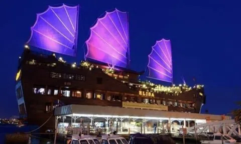 Chiếc tàu các đại gia hay ngồi xem bắn pháo hoa trên sông Sài Gòn sắp bị Agribank siết nợ 134 tỷ đồng