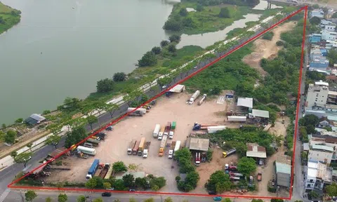 Dự án biệt thự ven sông Đà Nẵng thành bãi xe container, tập kết phế liệu
