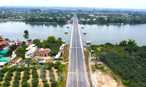 Ngắm đường dẫn cầu vượt sông nối Bình Dương và Đồng Nai từ trên cao