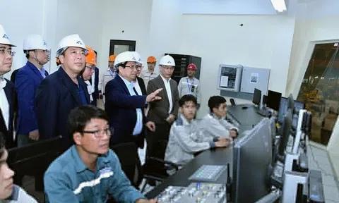 Thủ tướng muốn Hòa Phát làm ray đường sắt cao tốc, đường sắt đô thị