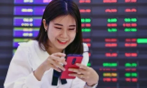 Cổ phiếu 'họ Vin' dậy sóng, Vinhomes vượt BIDV lên top 3 vốn hóa