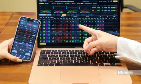 Liệu VN-Index có thủng mốc 1.300 điểm?