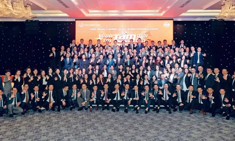 Ấn tượng hội nghị chiến lược kinh doanh năm 2025 của Hanwha Life Việt Nam