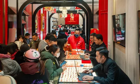 Chênh lệch giá mua - bán vàng giảm còn 2,5 triệu đồng/lượng