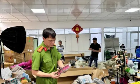 Lạng Sơn: Đột kích kho hàng online, thu giữ hơn 3.000 sản phẩm không rõ nguồn gốc