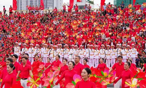 Người dân Hải Phòng háo hức với lễ Duyệt đội ngũ, diễu hành quần chúng